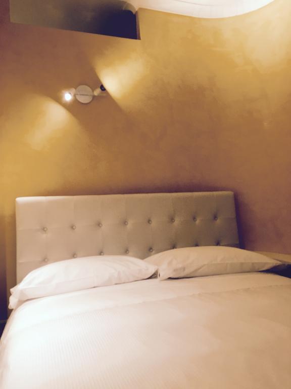 Palazzo Eliss Bed and Breakfast Margherita Di Savoia Værelse billede