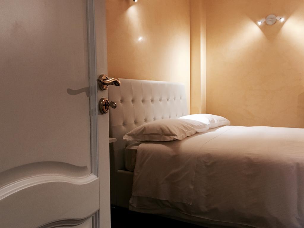 Palazzo Eliss Bed and Breakfast Margherita Di Savoia Eksteriør billede